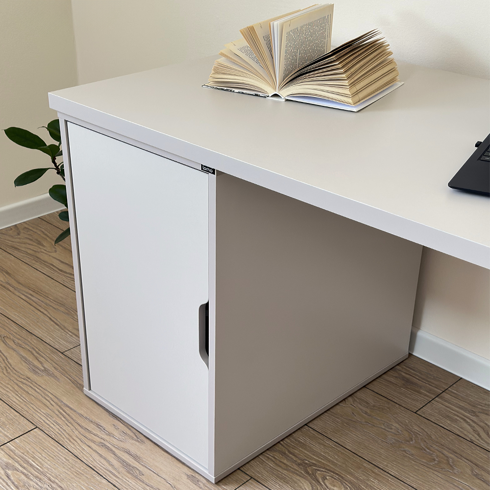 ELIO Desk