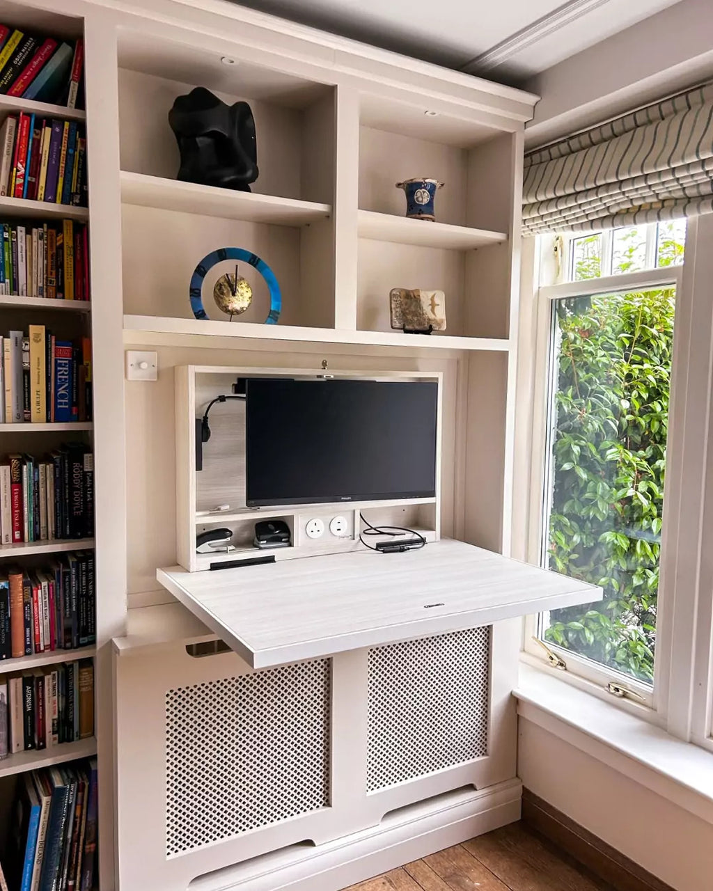 Invisible Wall Table [WFH Wall Table]